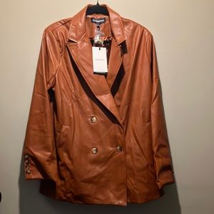 En Saison size Large fully lined jacket terracotta color faux leather